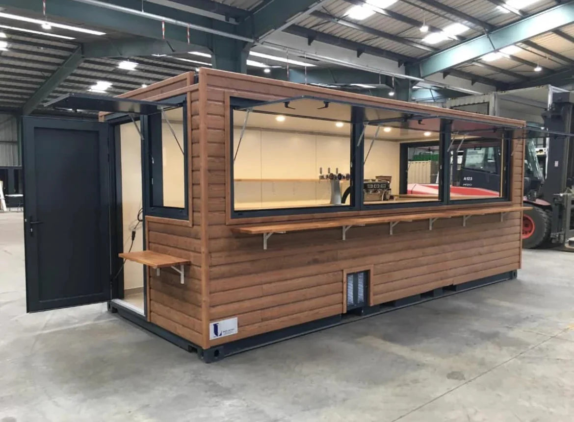 Conteneur Bar & Caffetteria 20 pieds 14 m² – Allestimento professionnel