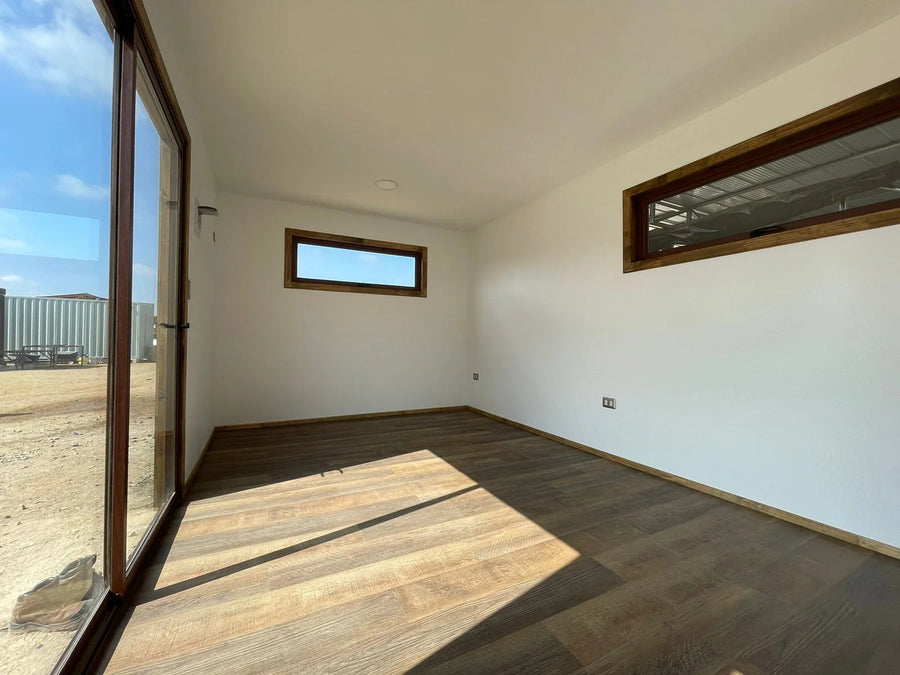 Design-Modularkabine 18 m² mit Premium-Ausführung in Mattschwarz