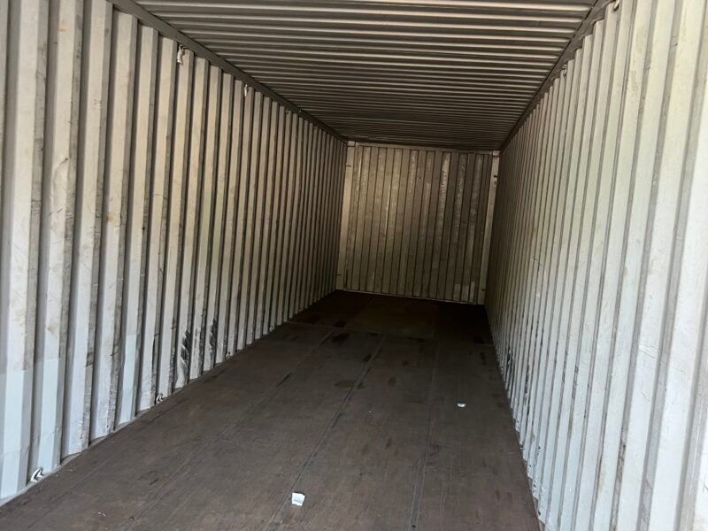 Gebrauchter 40-Fuß-Standard-Seecontainer (Cargo Worthy / WWT)
