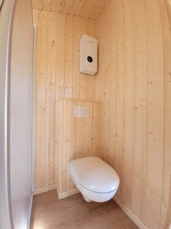 Module habitable polyvalent mobile 15,5 m² avec intérieurs bois et salle de bain
